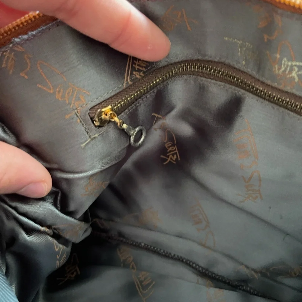 Vintage y2k designer Ruth Saltz suede clutch